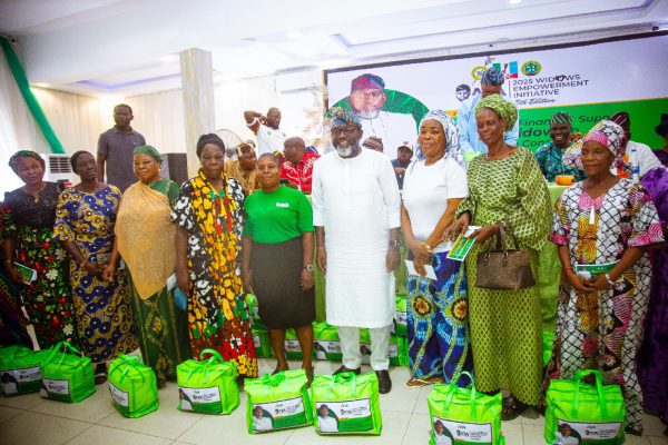 Lagos lawmaker empowers 500 widows with foodstuff, N10m