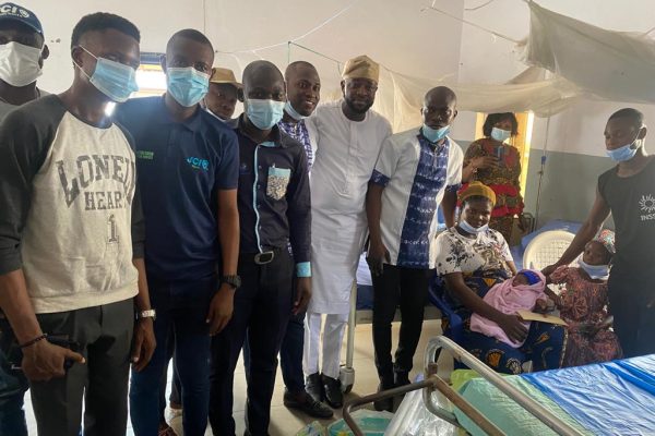 Ogun New Year Baby Gets Scholarship, Cash, Baby Items From JCI Rock City