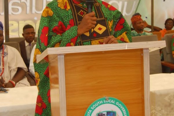 ASLG Holds Christmas Carol To Express Gratitude To God