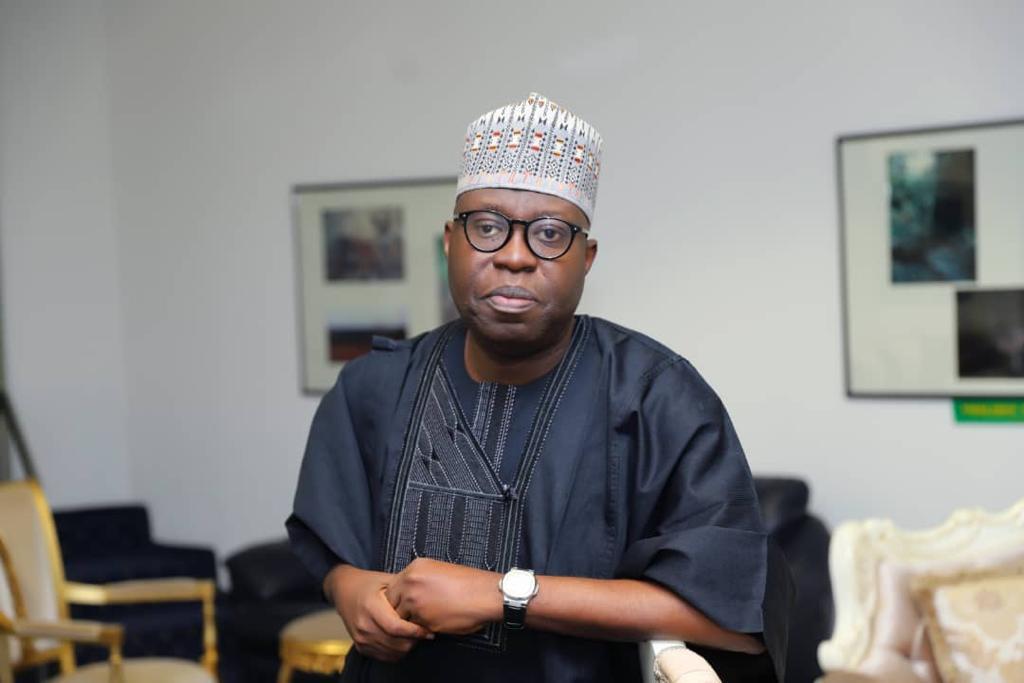 A Plea to Nigerians ; Tough times will not last — Sen Rilwan Adesoji Akanbi