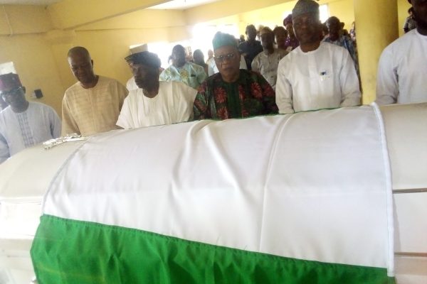 MAJEKODUNMI, CABINETS BID FAREWELL TO THE FORMER ASLG CHAIRMAN, OGUNMEFUN