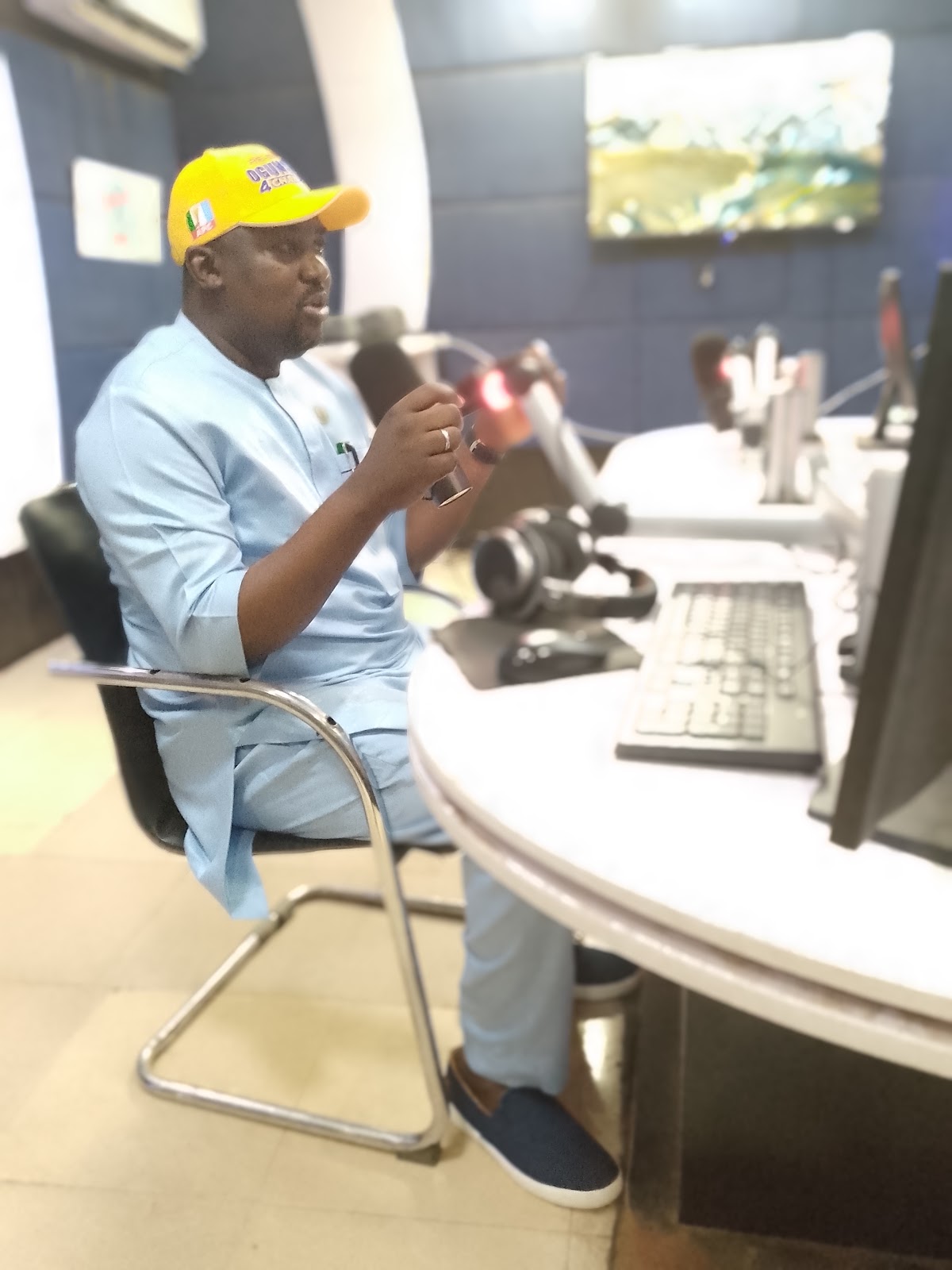 AMBASSADOR OGUNSOLA FEATURES IN OJU-ABE ON SPLASH FM 106.7, XRAYS LANDMARKS WHILE IN GOVERNMENT