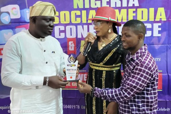 C.E.O BALOFEM PROPERTIES CLINCHES MOST SUCCESSFUL REAL ESTATE ICON OF THE YEAR 2024