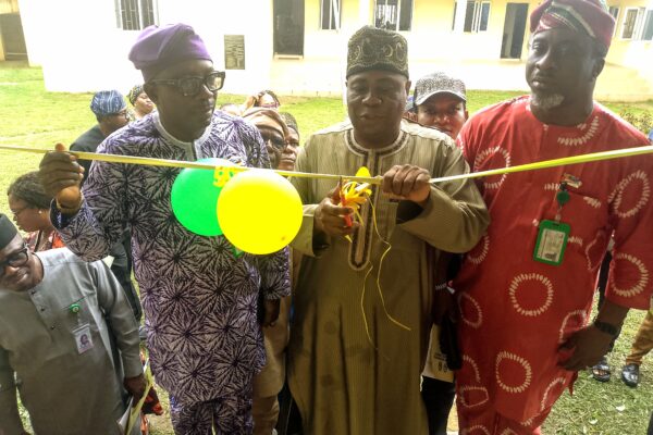‎OGUN STATE COMMISSIONER GIVES KUDOS TO ABEOKUTA NORTH LOCAL GOVERNMENT FOR THE STRATEGIC GRASSROOTS- ORIENTED PROJECTS COMMISSIONED